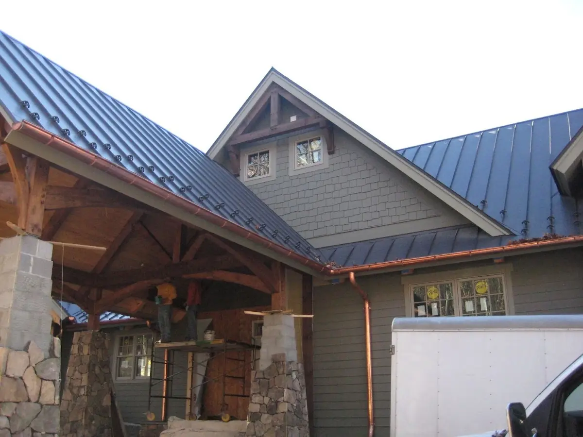 Craftsman Roofing team delivering quality roofing work in Coshocton